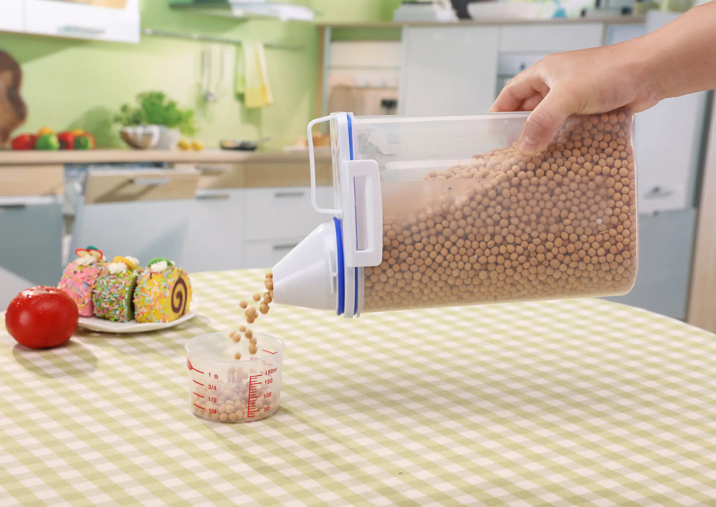 2KG Airtight Grain Keeper with Scoop