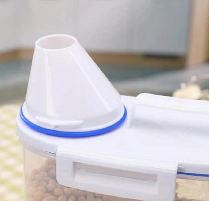2KG Airtight Grain Keeper with Scoop